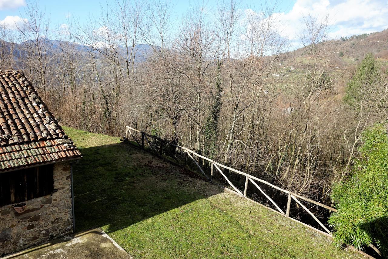 B&B Casale Dorando Барга Екстериор снимка