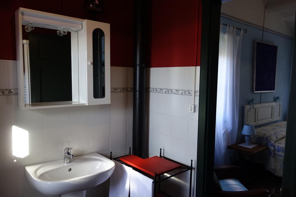 B&B Casale Dorando Барга Екстериор снимка