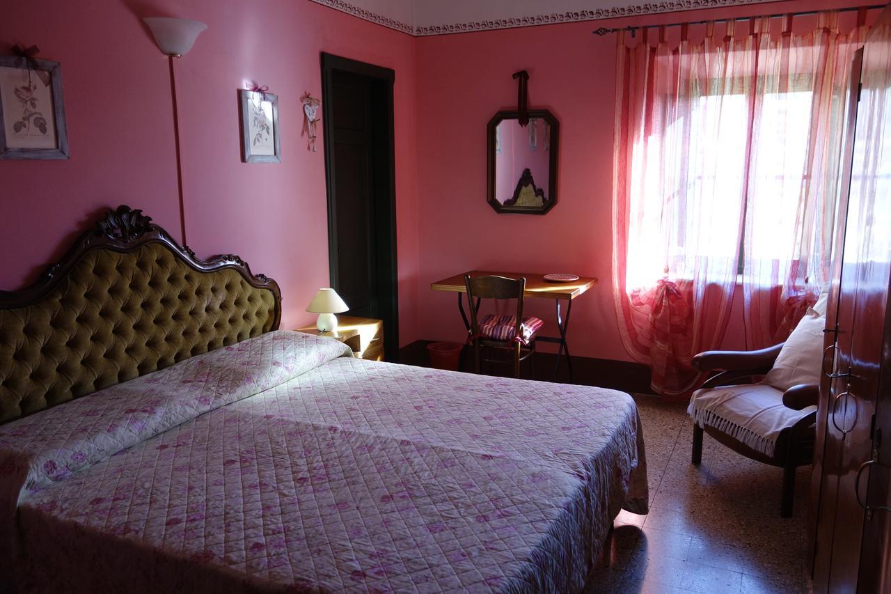 B&B Casale Dorando Барга Екстериор снимка